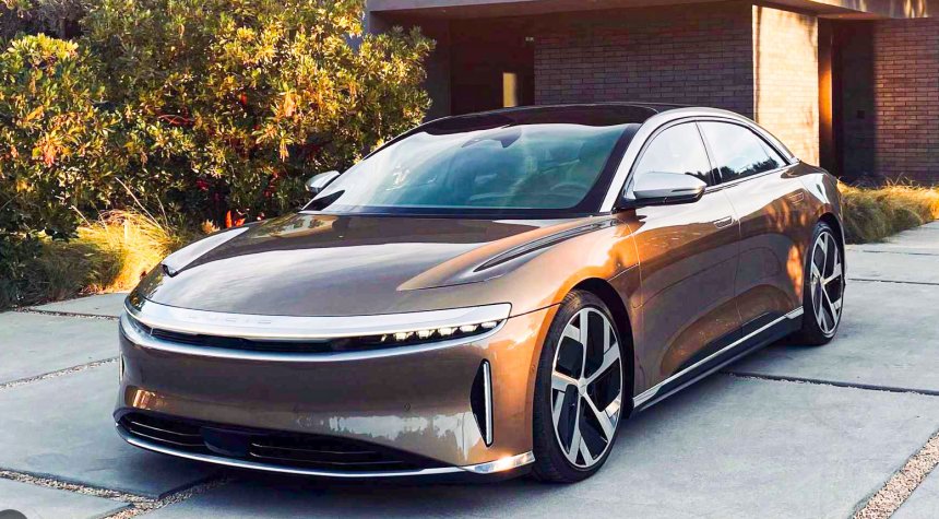 Factors to Consider When Thinking of Buying an Electric Vehicle