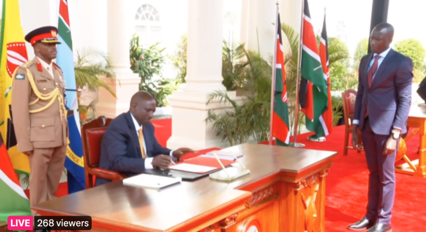 President William Ruto Swears-In 50 Cabinet Administrative Secretaries (CAS), After Parliament Says It Has No Role in Vetting Them.