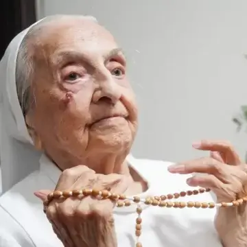 World’s Oldest Person, Brazilian Nun, Dies at 116