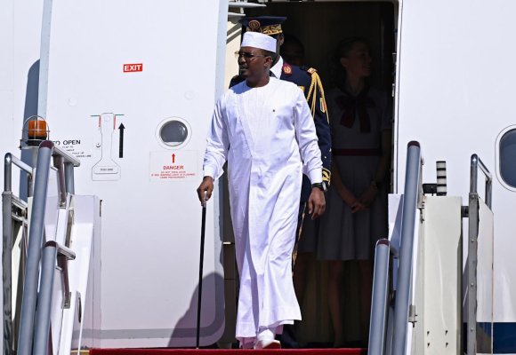 Chad Retaliates Against US Travel Ban With Visa Suspension for Americans