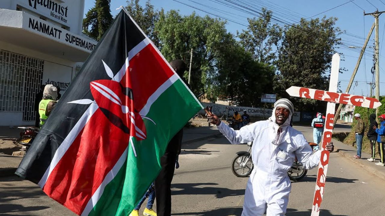 Protesters Dead, Courts Defied: Kenya-US Ebola Facility Plan Puts Washington’s Secret African Health Deals Under Scrutiny Protesters Dead, Courts Defied: Kenya-US Ebola Facility Plan Puts Washington’s Secret African Health Deals Under Scrutiny