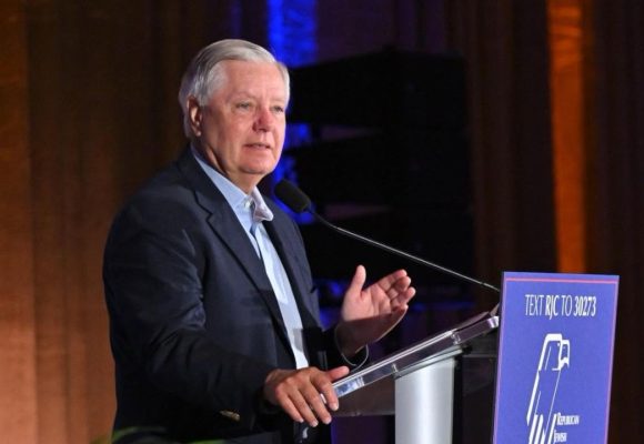 Sen. Lindsey Graham Dies at 71 After Sudden Illness Sen. Lindsey Graham Dies at 71 After Sudden Illness